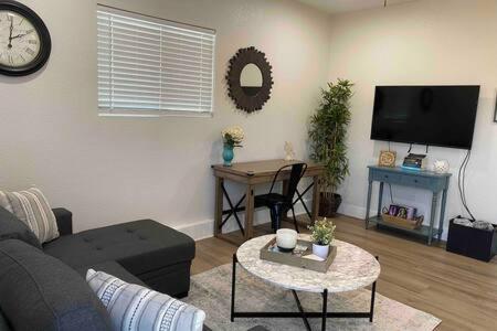 Country Charmer Single Story Cottage Pet Friendly Loomis Экстерьер фото